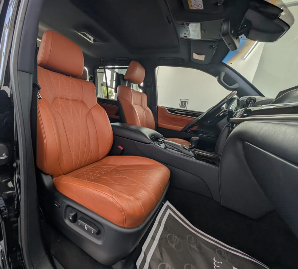 2020 Lexus LX 570 - 10
