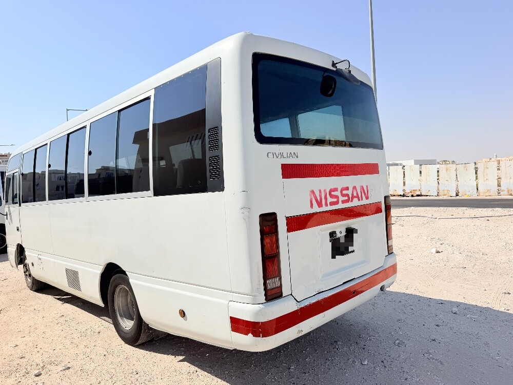 Nissan sivilin Deesl 30 seet - 3