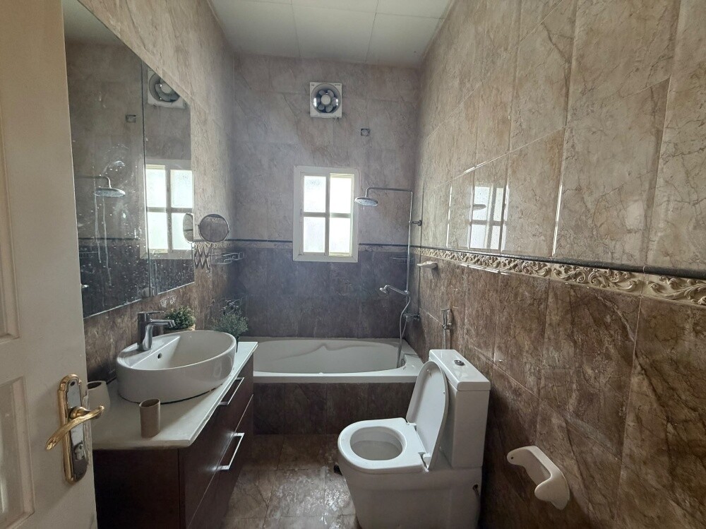 For rent excellent villa Al Duhail - 3