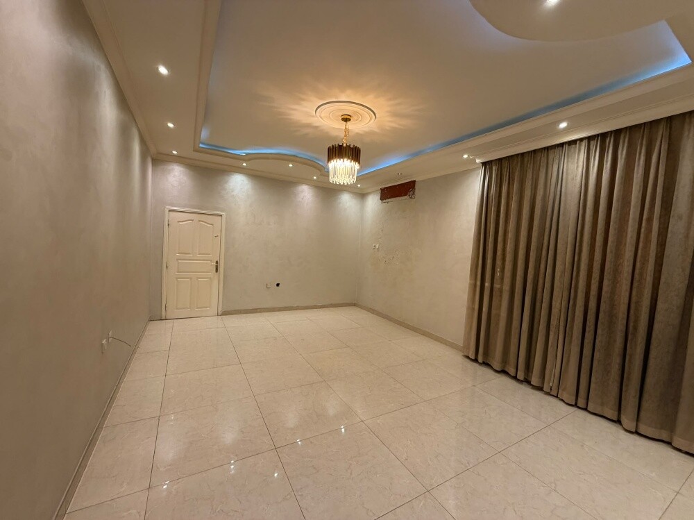 For rent excellent villa Al Duhail - 16