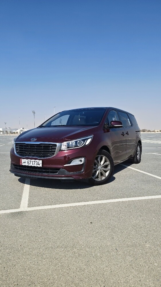 for sale kia grand carnival - 3