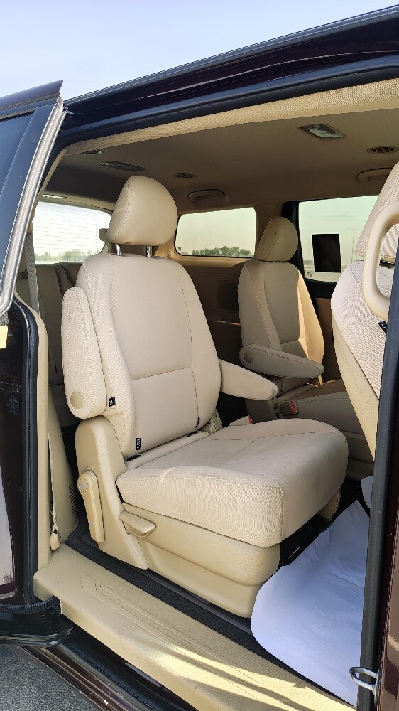 for sale kia grand carnival - 6