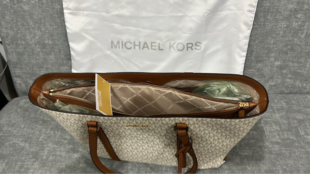 MK Temple Large Signature Logo Tote - 3