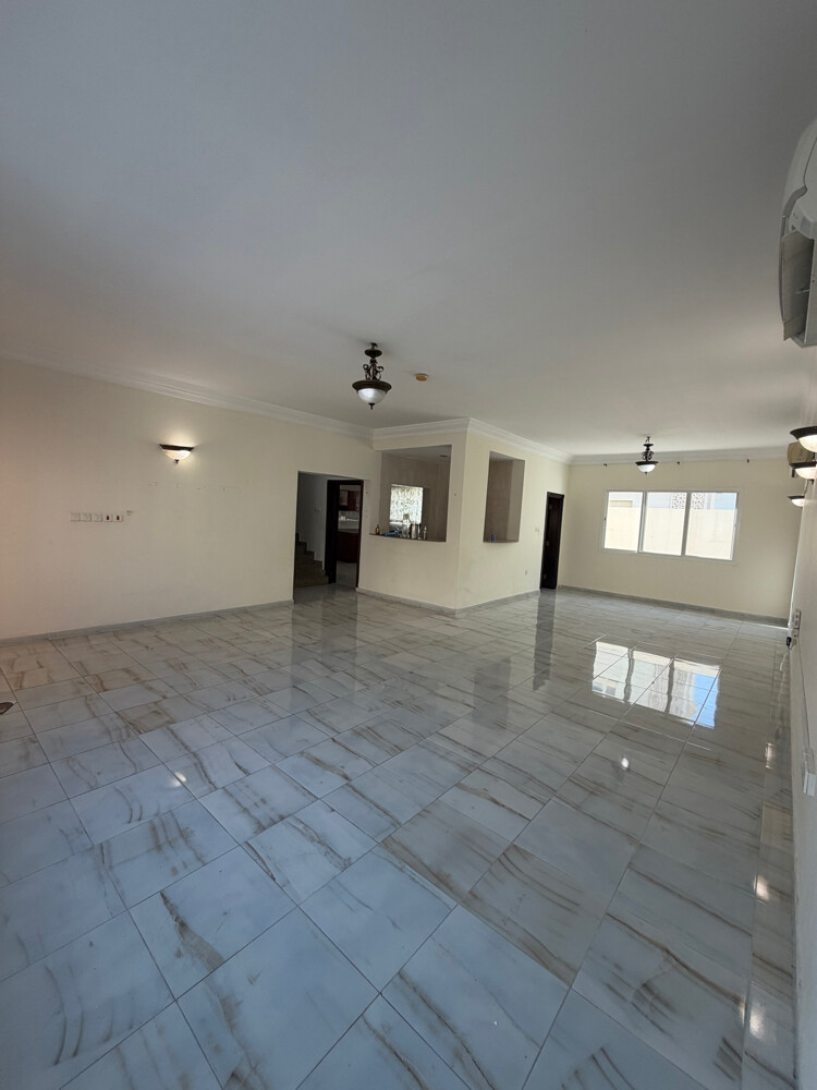 للايجارفيلاداخل مجمع سكني4غرف8000 - 21