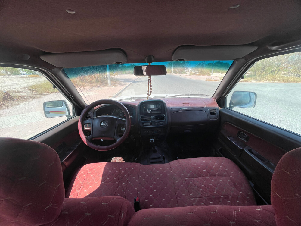 Nissan full option GLE - 6