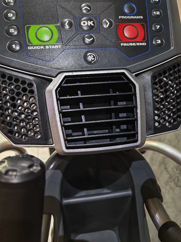 Nautilus E614 Elliptical/Orbitrek - 6