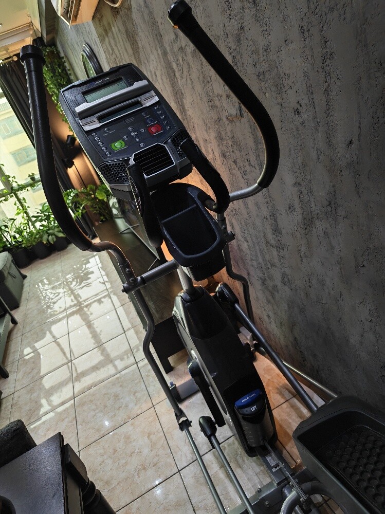 Nautilus E614 Elliptical/Orbitrek - 9
