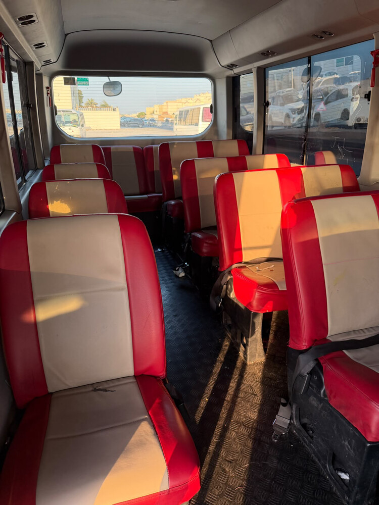 TOYOTA COASTER 2019 - 8