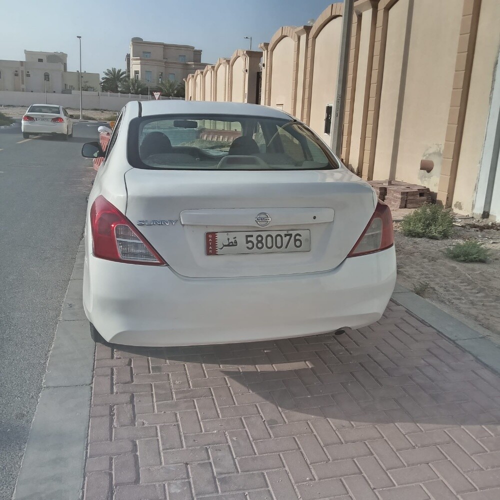 Nissan sunny - 3