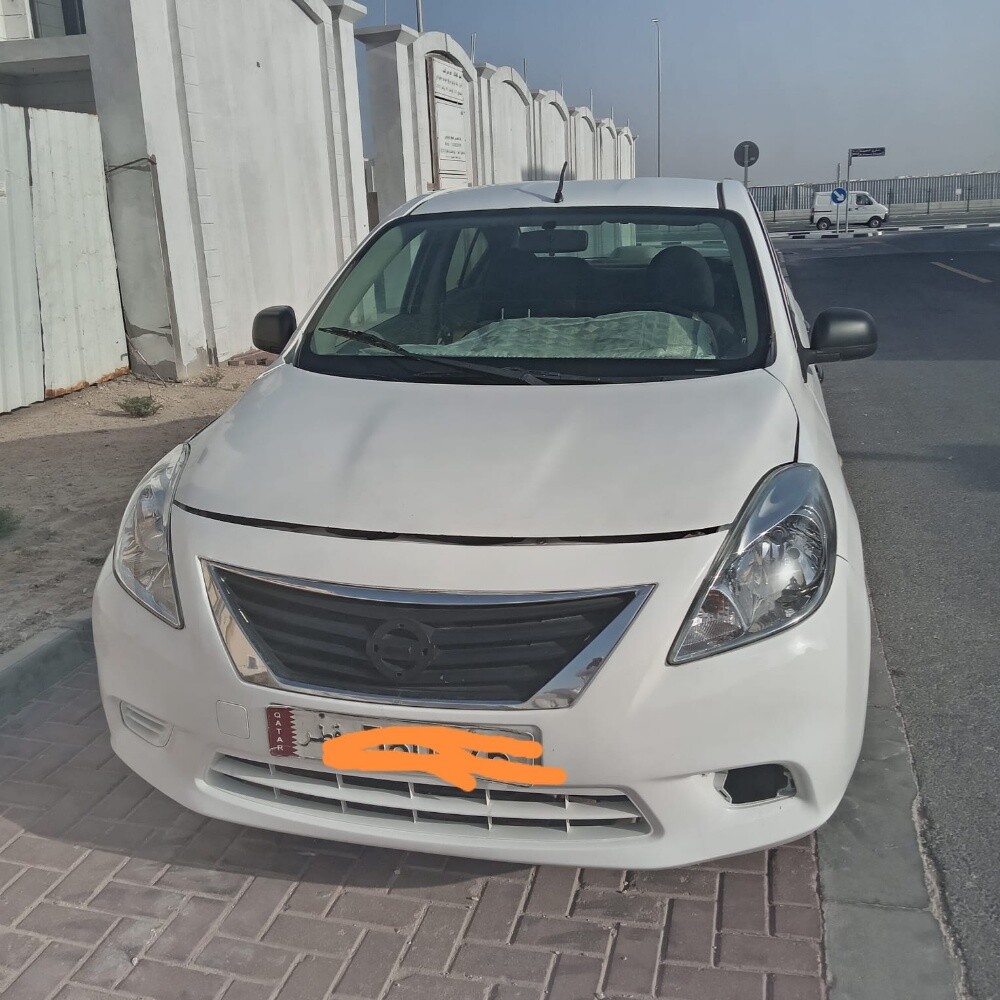 Nissan sunny - 1