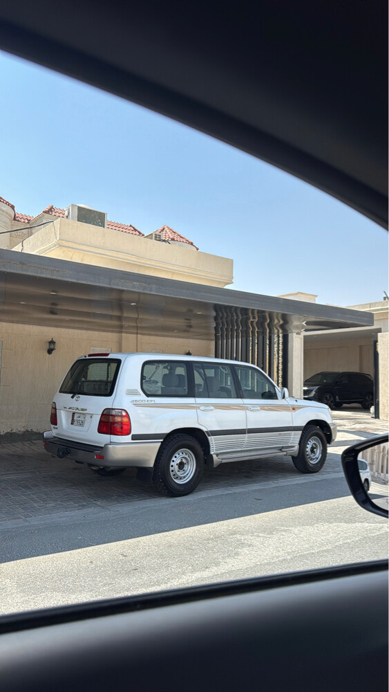 50 عام للبدل فقط - 1