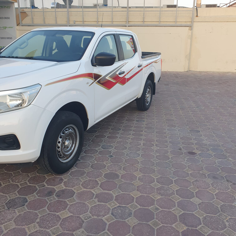 Nissan Navara 2019 manual - 2