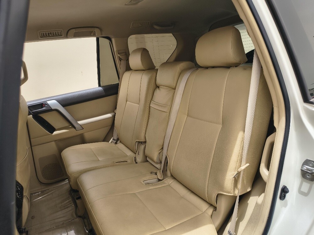 Toyota parado 2016, 1 year istimara 6 cylinder very very cle - 8
