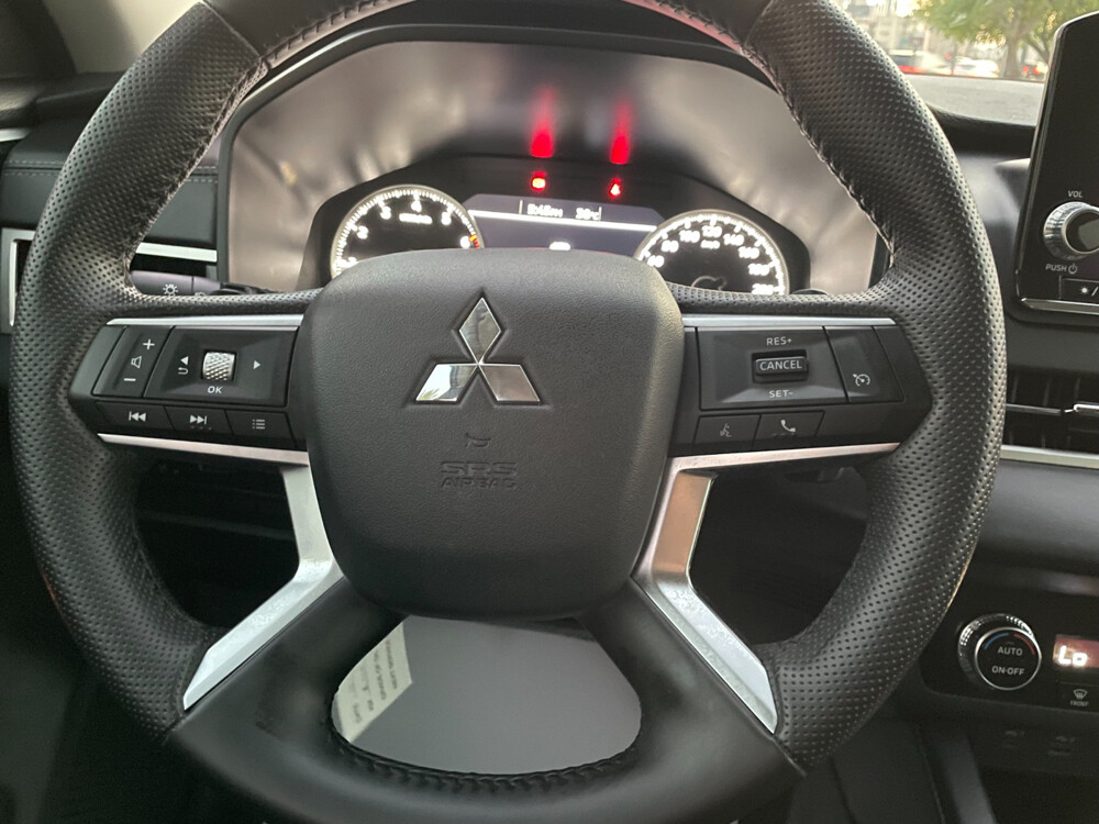 Mitsubishi Outlander 2025 - 13