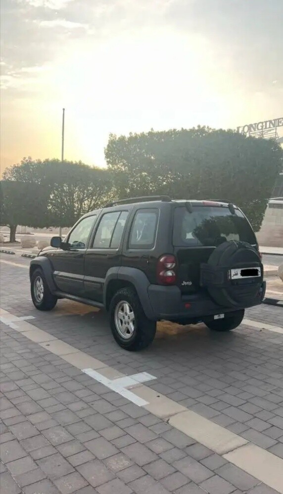 جيب شيروكي - 2