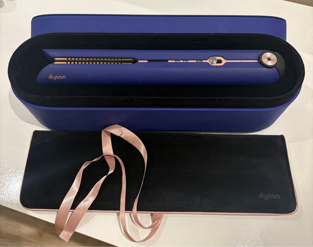 Dyson Cord-Free Hair straightener  - 2