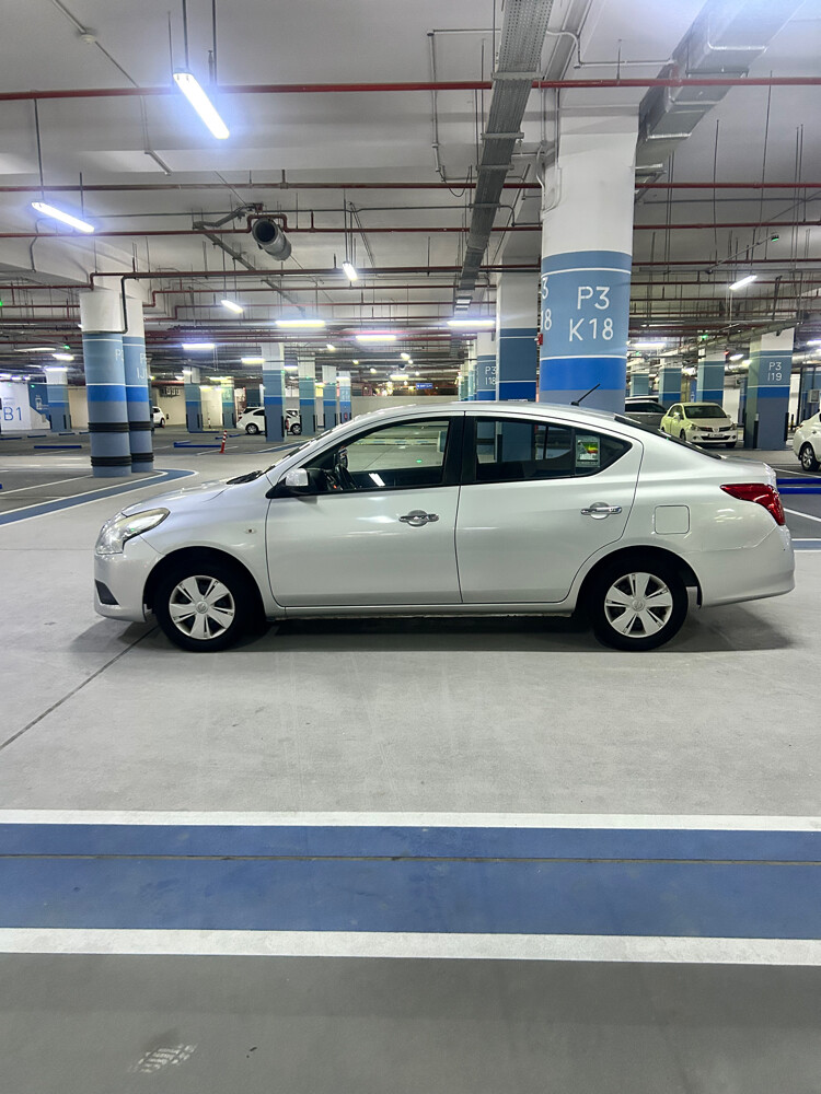 Nissan sunny 2019  - 1