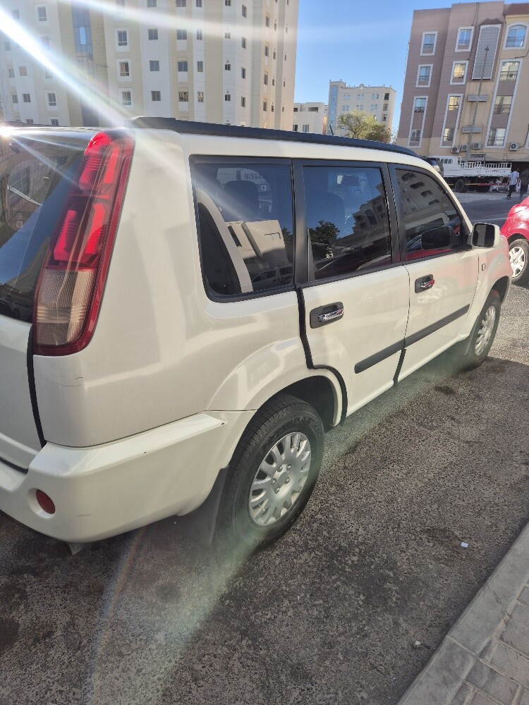 NISSAN X TRAIL - 1