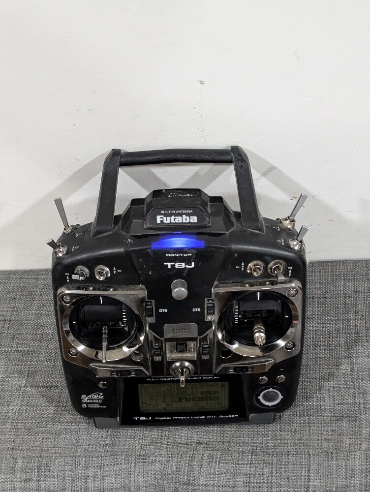 Futaba T8J transmitter - 2