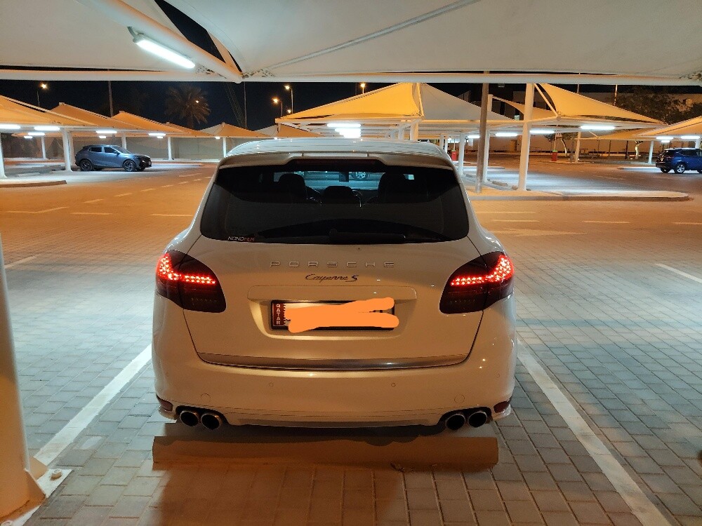 PORSCHE CAYENNE S V8 URGENT SALE - 2