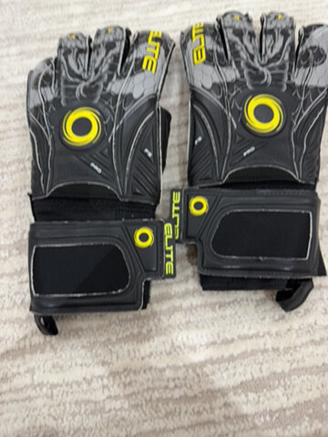 goalkeeper gloves football - 1