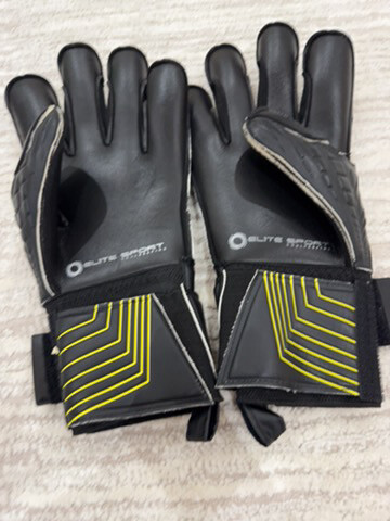 goalkeeper gloves football - 2
