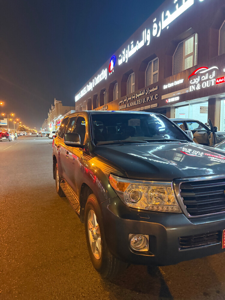 Land Cruiser GXR v6 - 2