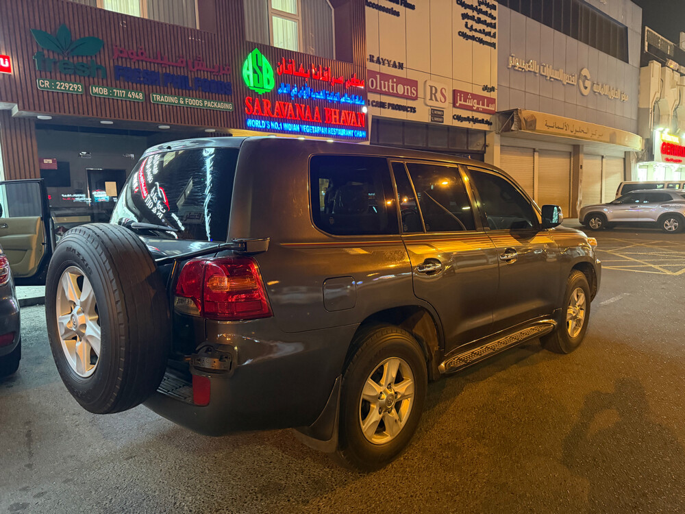 Land Cruiser GXR v6 - 3