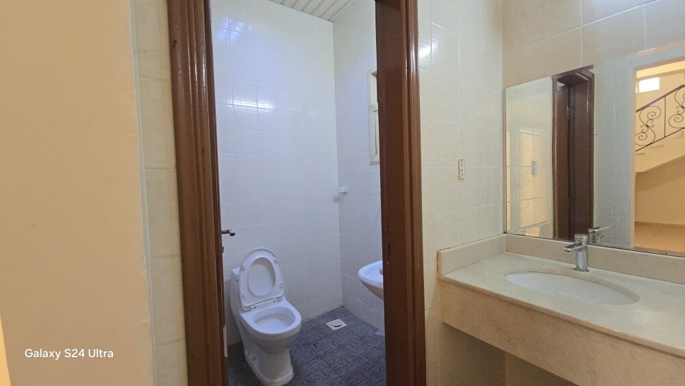 Villa for rent in Umm Al Amad, almo - 18