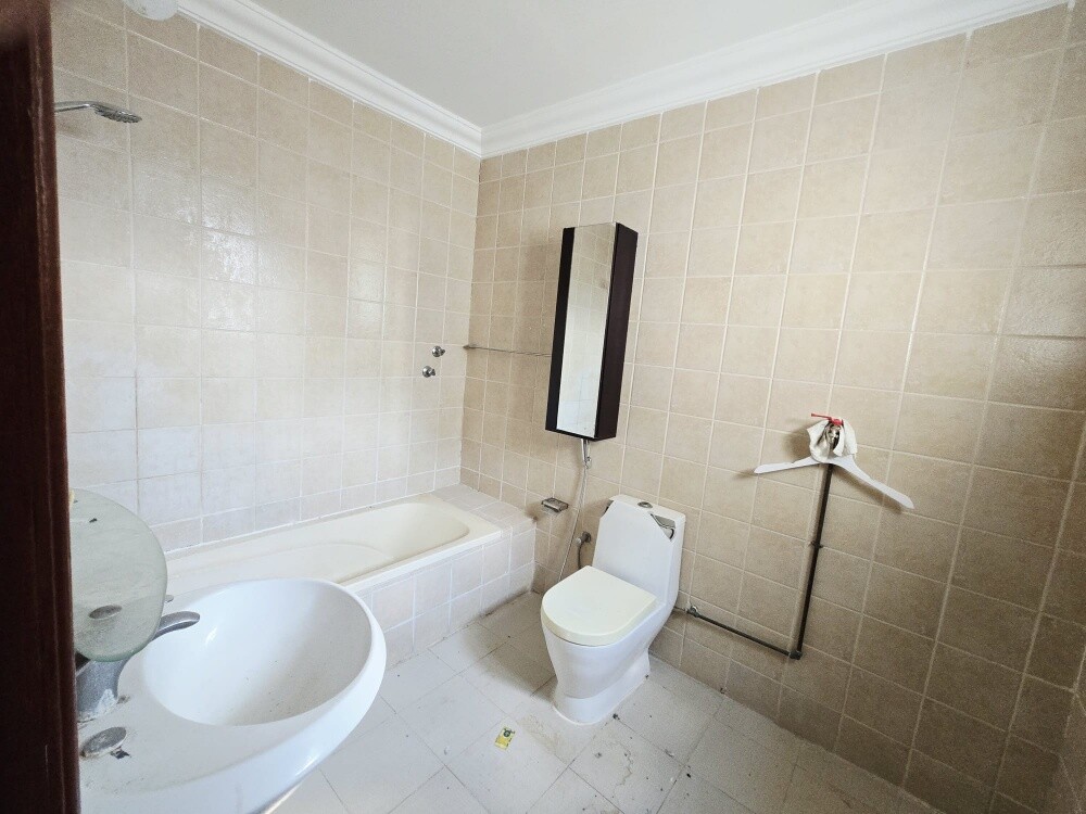 Villa for rent in Umm Abeeriyah, Um - 2