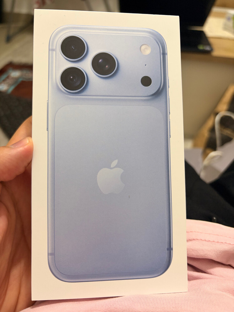 IPHONE 18 PRO - 1