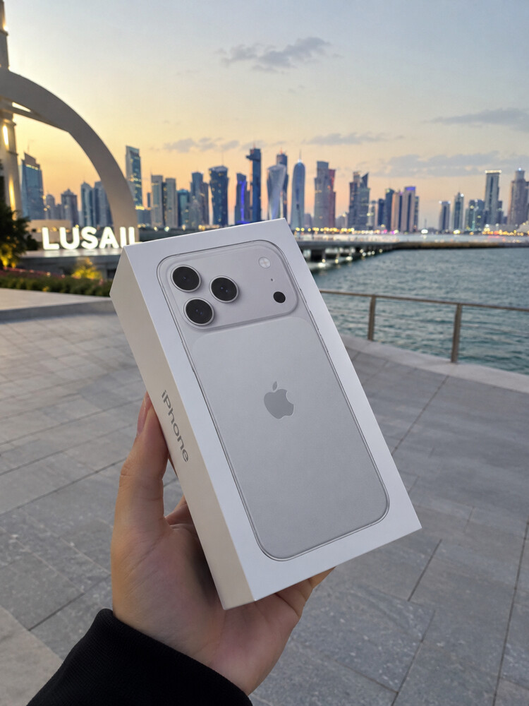 iphone 18 pro 256gb (arabic specs) - 1