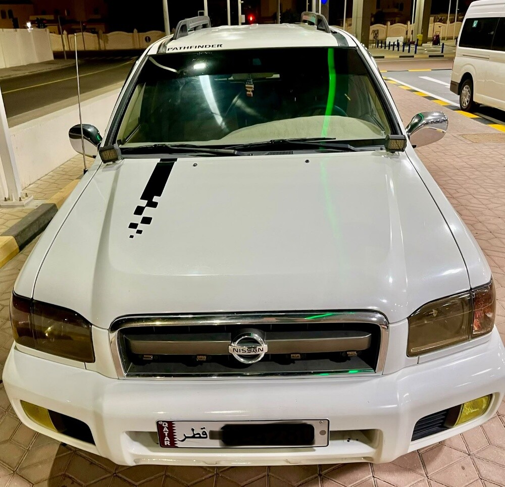 Nissan pathfinder - 1