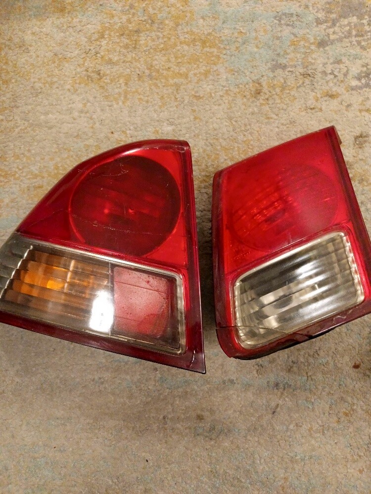 Honda civic 2005 back light - 1