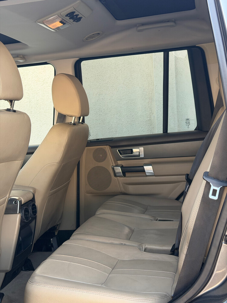 Land Rover LR4 SE-2016 - 7