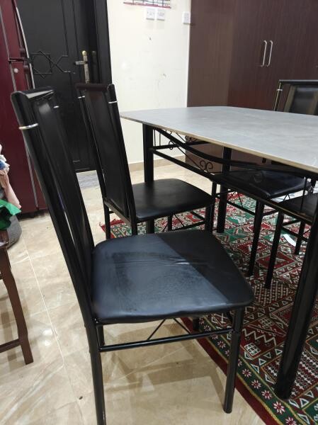 طاولة طعام مع 4 كراس خيار ممتا - 5