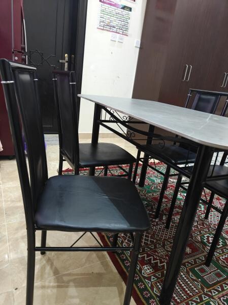 طاولة طعام مع 4 كراس خيار ممتا - 8