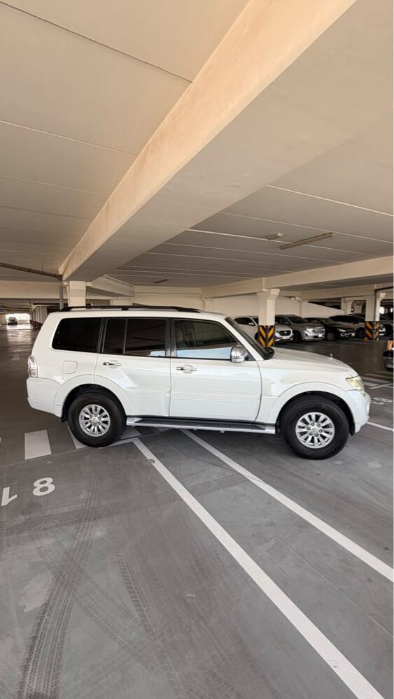 Pajero 2014 V6 4*4  - 7