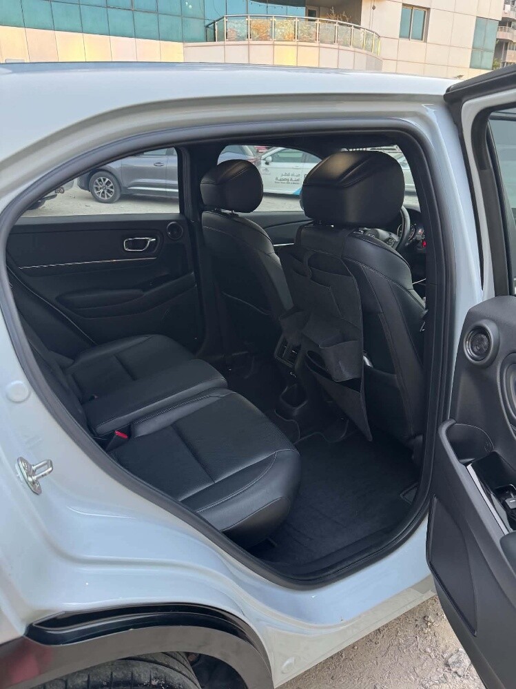 Honda HR-V 2023 EX (Full-Option) - 4