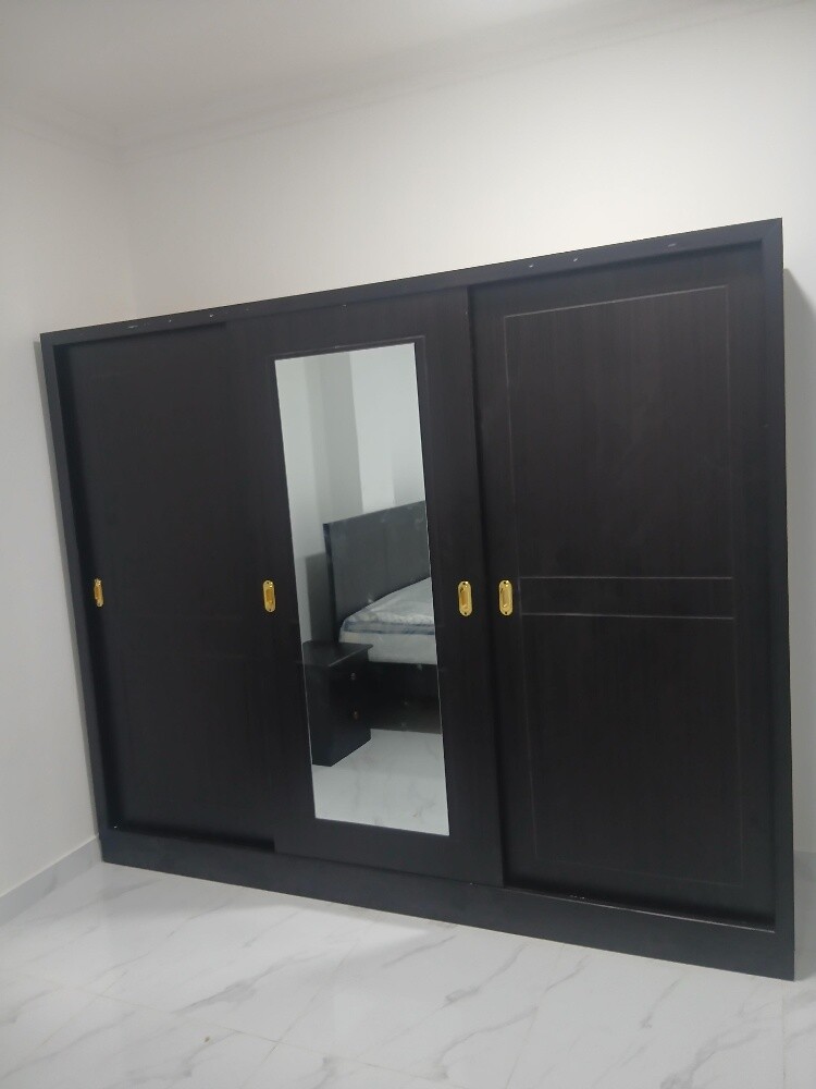 2,3,4,6 door cabinet available - 4