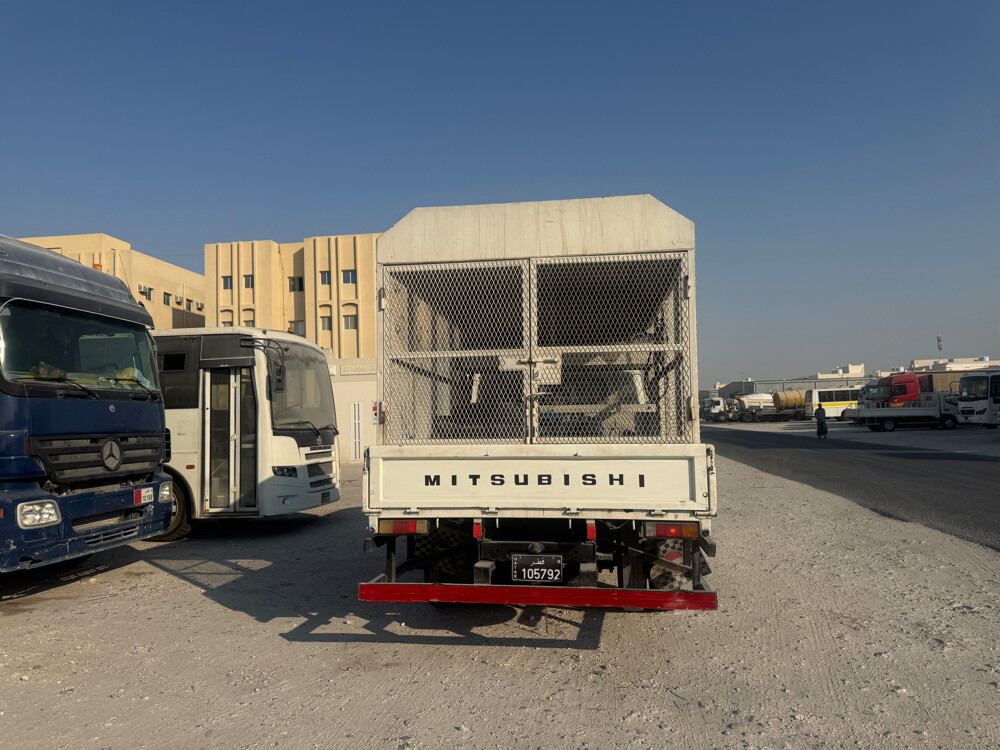 Mitsubishi 3 Ton canter Double cabn - 4