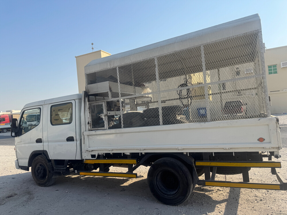 Mitsubishi 3 Ton canter Double cabn - 2