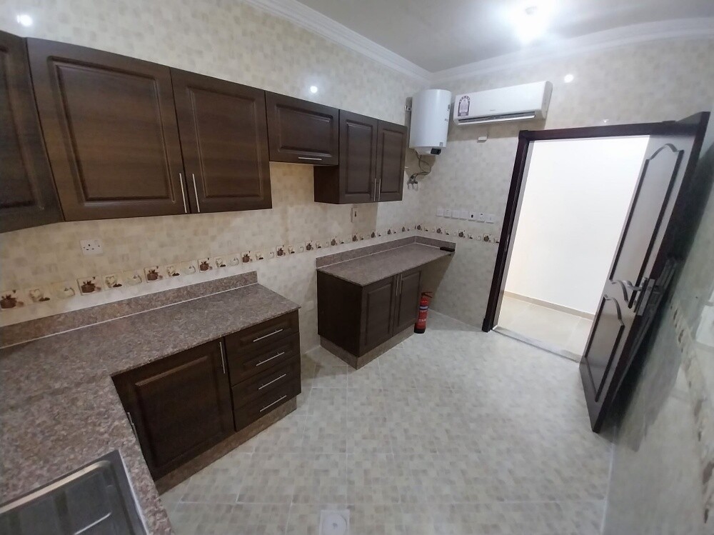 للبيع عماره بالمطار - 9