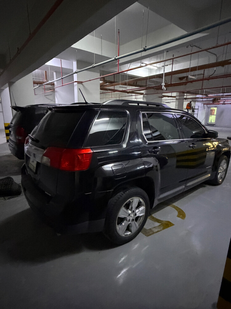 GMC Terrain 2015 black 6 Cylinder - 7