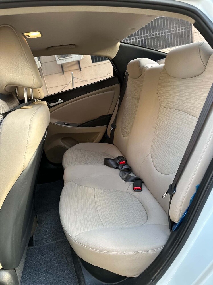 hyundai accent - 9