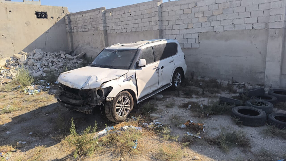 سيارة نيسان  حادث للبيع  - 4