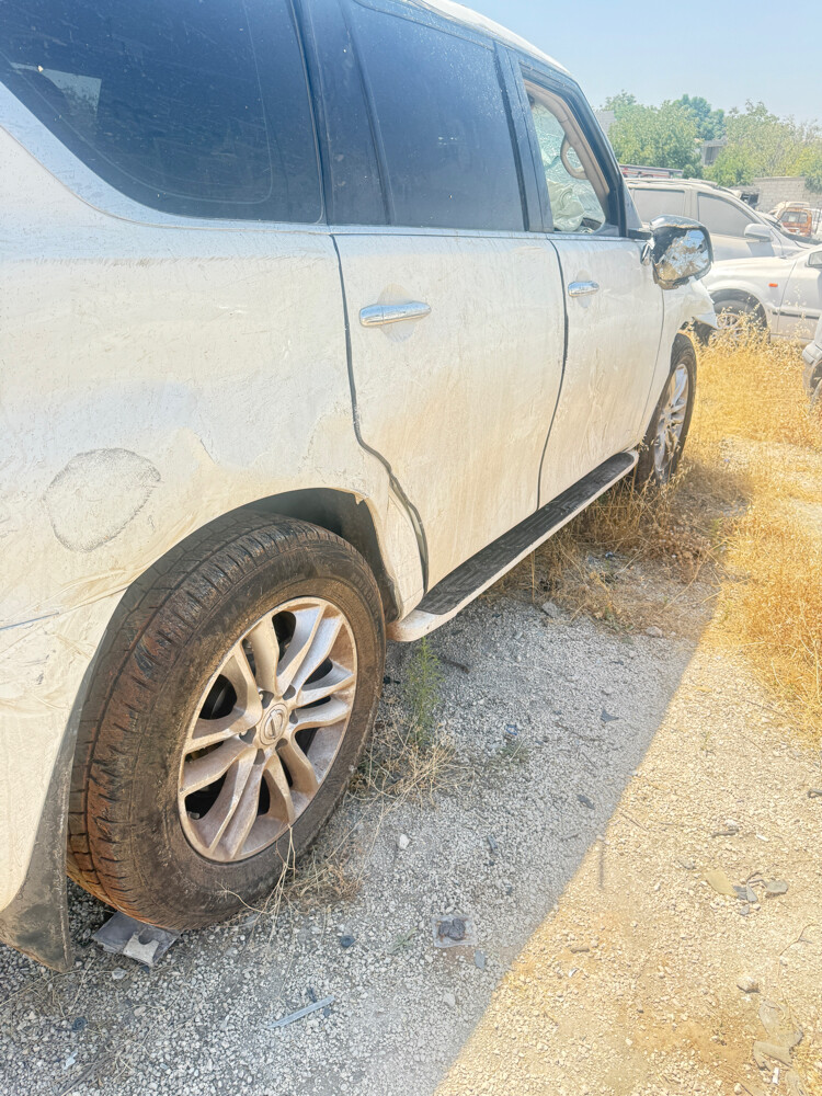 سيارة نيسان  حادث للبيع  - 3