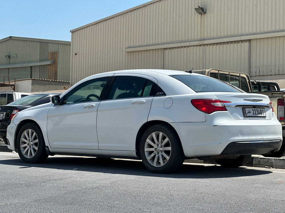 Chrysler 200 - 1