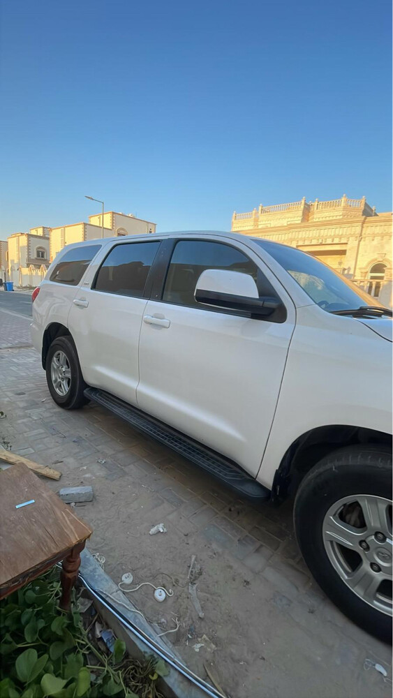 للبيع تويوتا سيكويا  - 4