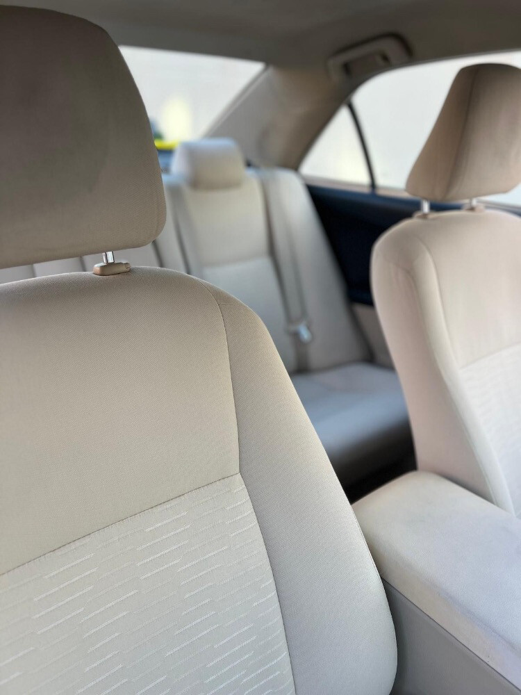 Toyota Camry GL 17 - 3